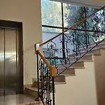 Broadway Boutique מלון