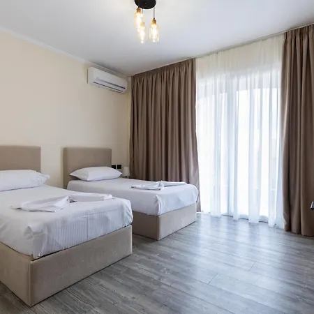 B Boutique تيرانا