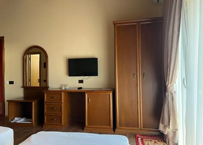 B Boutique 4* Tirana