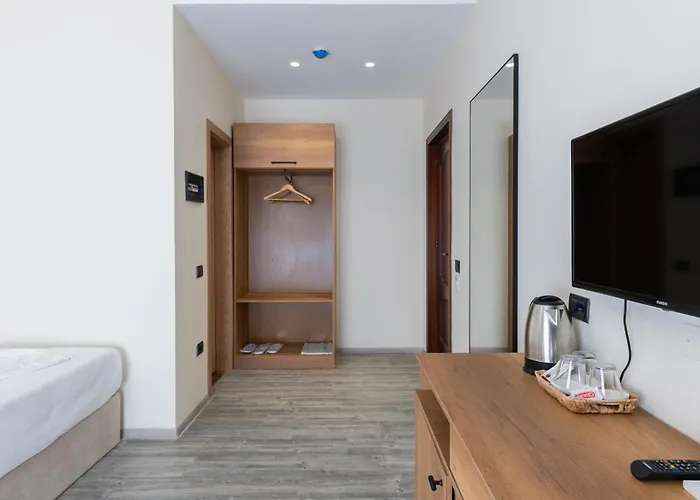 Broadway Boutique Hotel מלון 4*