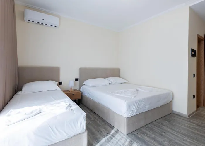 Broadway Boutique 4*