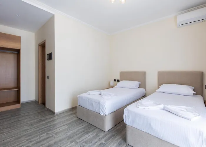 מלון Broadway Boutique Hotel טיראנה