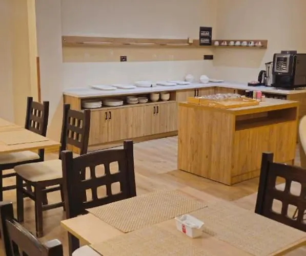 Broadway Boutique Hotel מלון