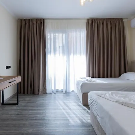 Hotel Broadway Boutique Hotel 4*