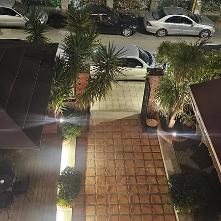 Broadway Boutique טיראנה
